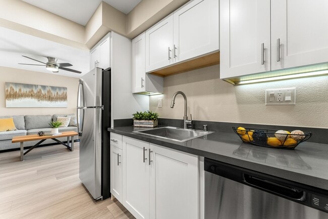 Foto del edificio - 1015 Continentals Ave