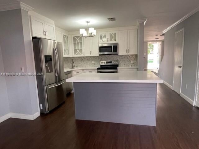 Foto del edificio - 12859 SW 64th Ln