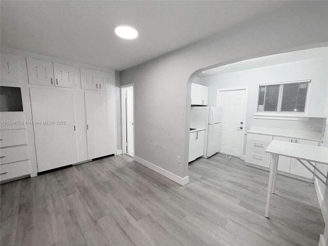 Foto principal - 1815 McKinley St