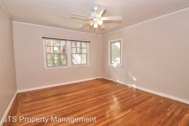 Building Photo - 2 br, 1 bath Apartment - 1921 21St Street