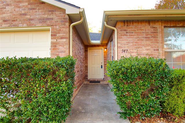 Building Photo - 147 Southlake Dr