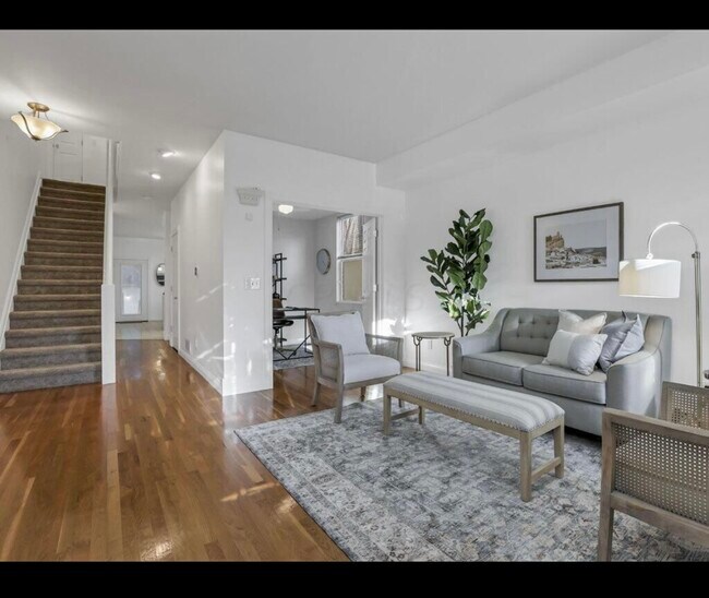 Foto del edificio - 1107 Highland St