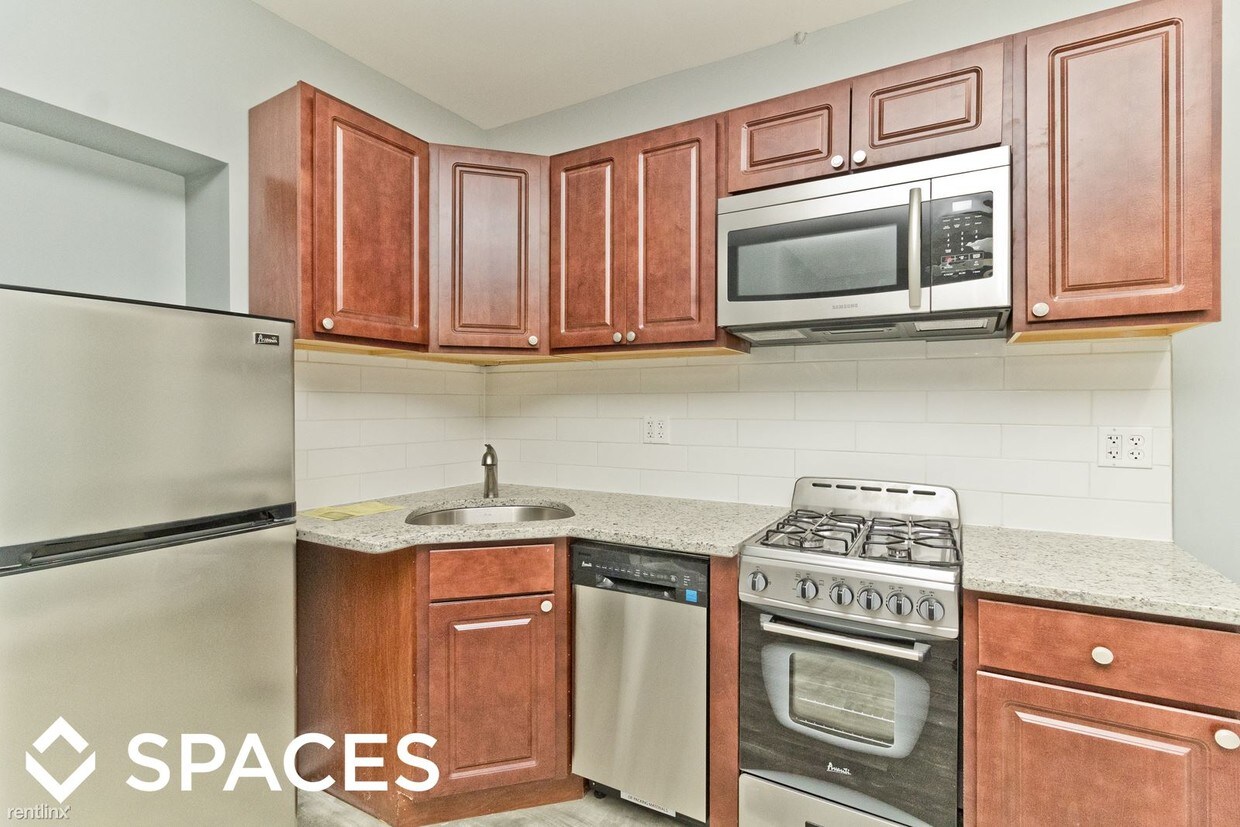 Foto principal - 4070 N Kenmore Ave