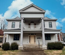 Building Photo - 341 Grosvenor Ave