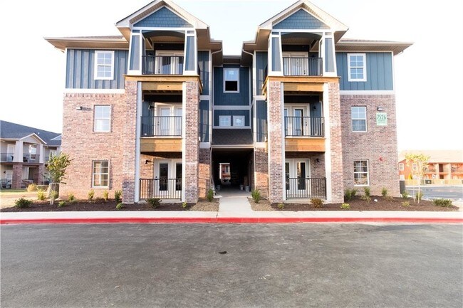 Building Photo - 7484 Peony Place