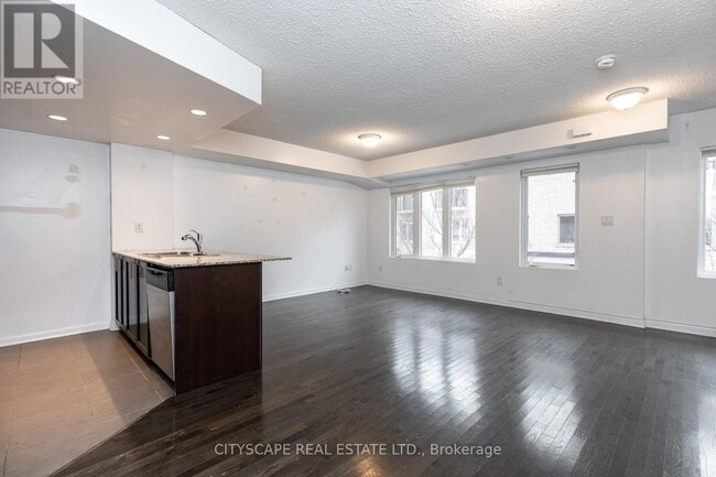 Building Photo - 12 Foundry Ave