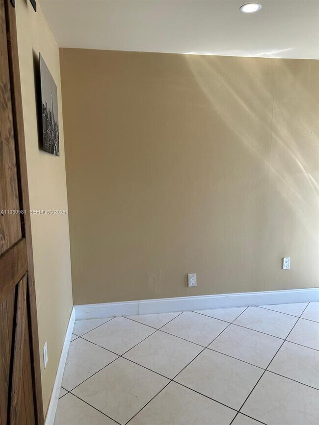 Foto del edificio - 1301 N 58th Ave