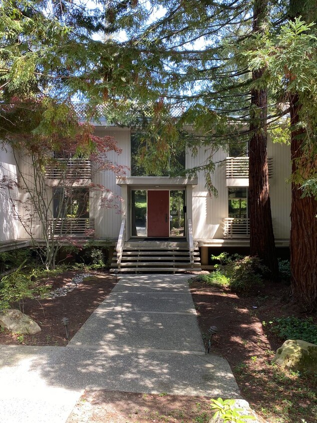 Primary Photo - Serene Condo in Beautiful Gated Community