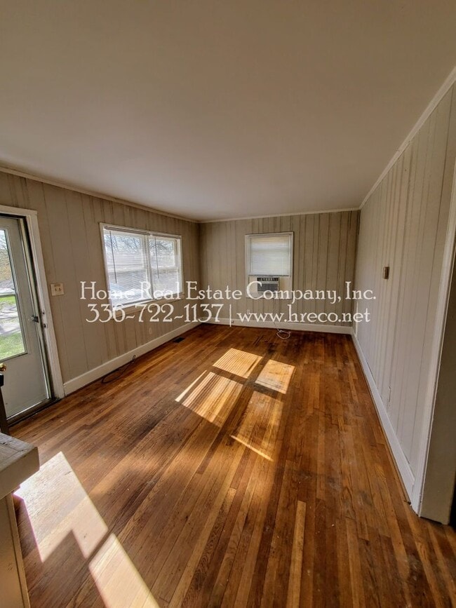 Building Photo - 2418 Newark Street