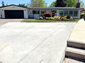 Building Photo - 519 Shire Ct