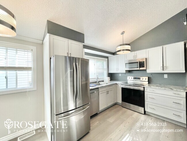 Building Photo - Bright & Spacious 3-Bedroom Home in a Fami...