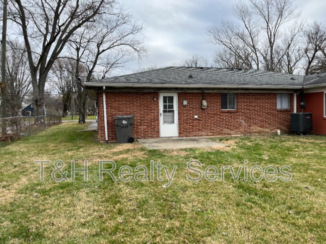 Foto del edificio - 5048 Hardegan St