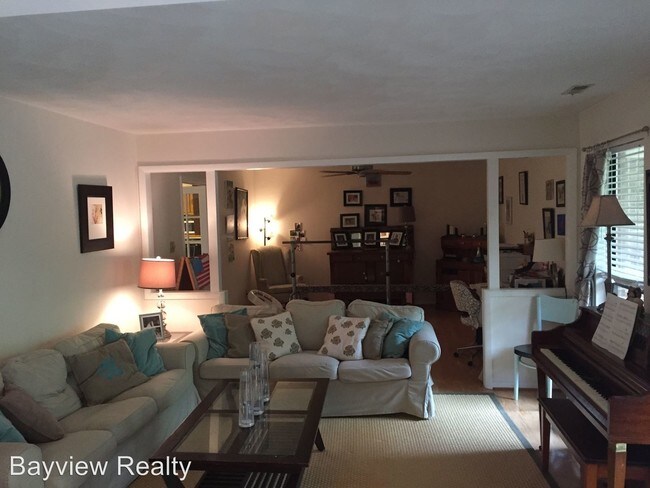 Building Photo - 2048 Regatta Cir