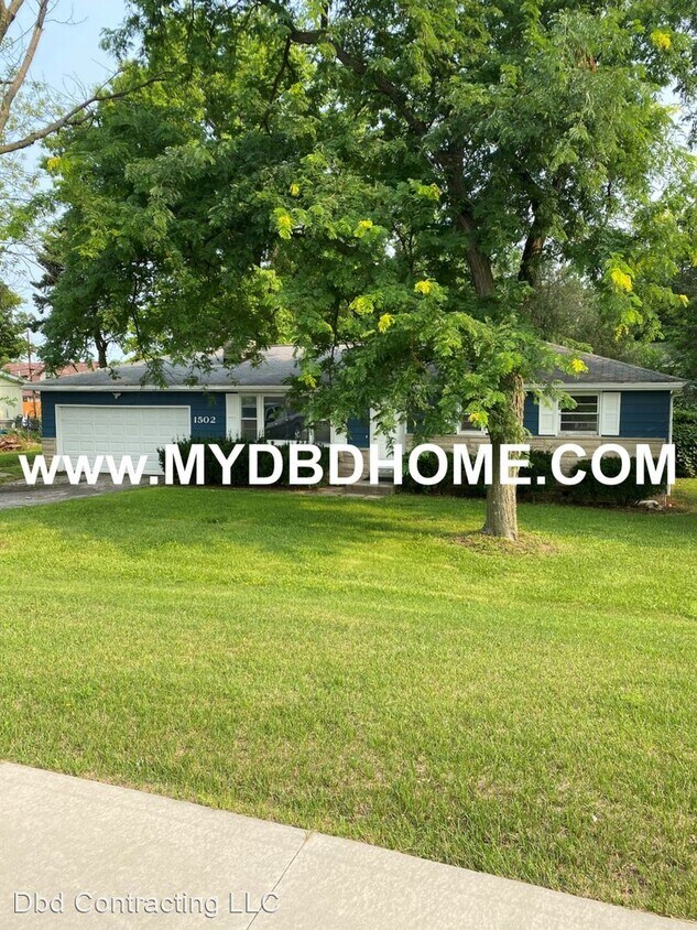 Foto principal - 3 br, 1 bath House - 1502 W Dupont Rd.