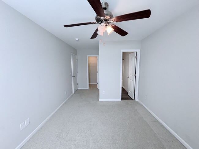 Photo - 126 Heritage Pl Dr Apartment