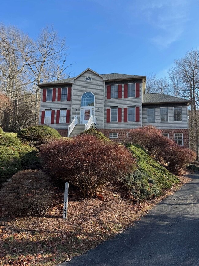 Building Photo - 141 Player Ct