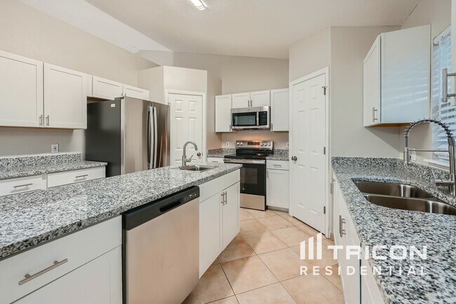 Foto del edificio - 104 Aurora Ln