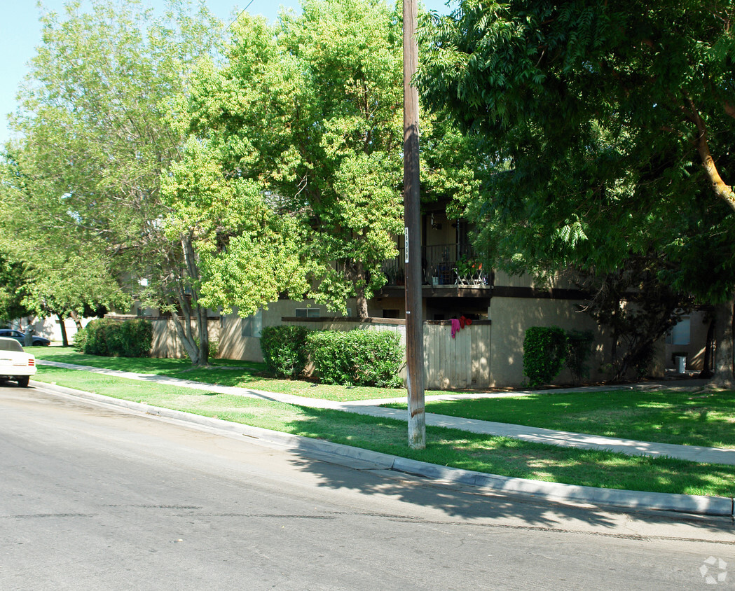 Building Photo - 3750 N Delno Ave