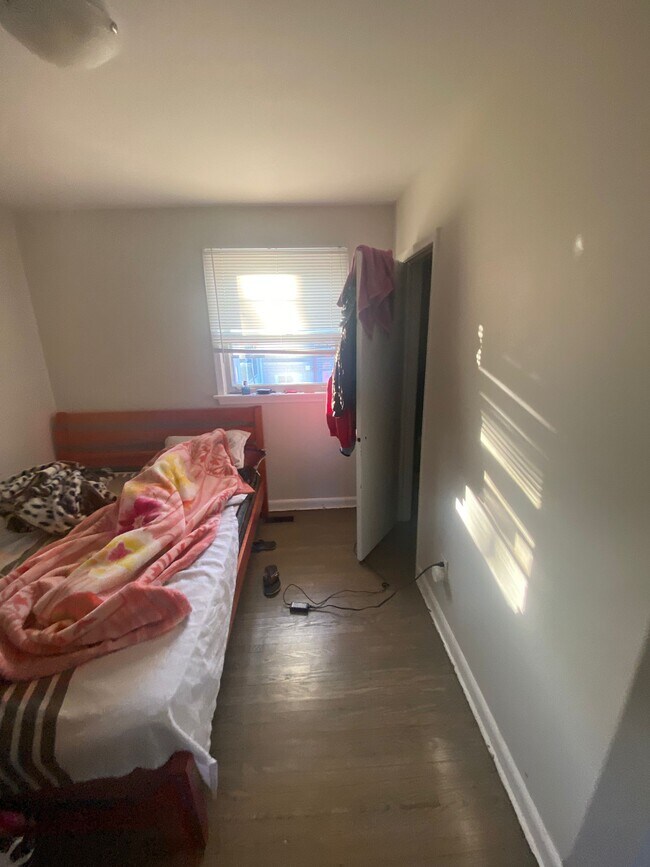 Building Photo - 116 Dorcot Ave