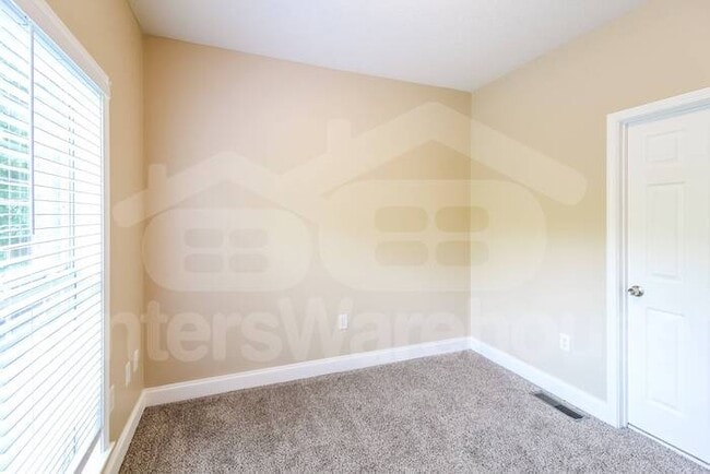 Building Photo - Spectacular Traditional in McDonough