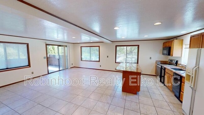 Building Photo - 2075 Griswold Dr