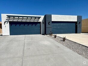 Building Photo - 186 Palm Ave