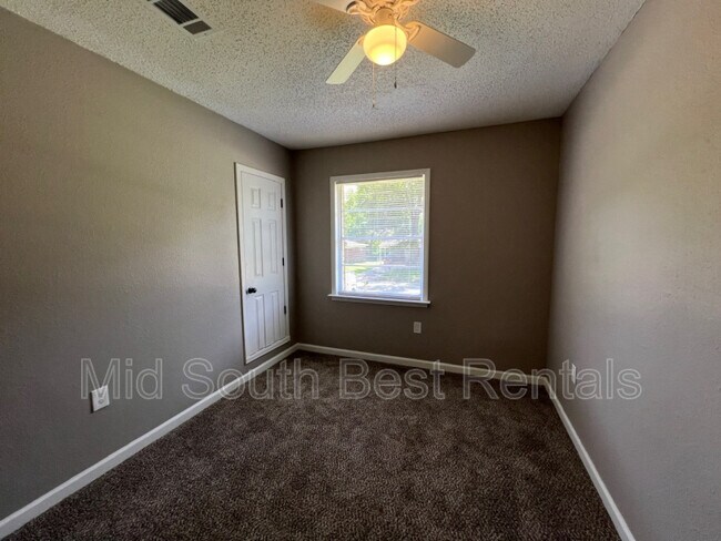 Foto del edificio - 4235 Coventry Dr