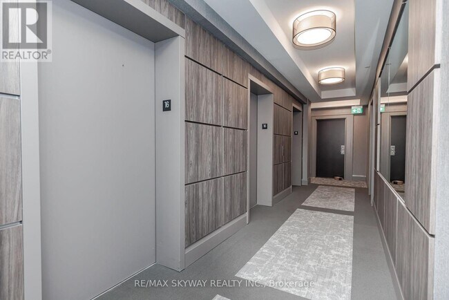 Building Photo - 15 Lynch St