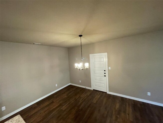 Building Photo - 9793 Grosbeak Ln