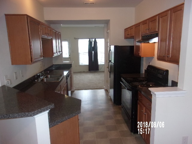 Building Photo - Eastern Henrico Townhome - 3 BR and 2 1/2 ...