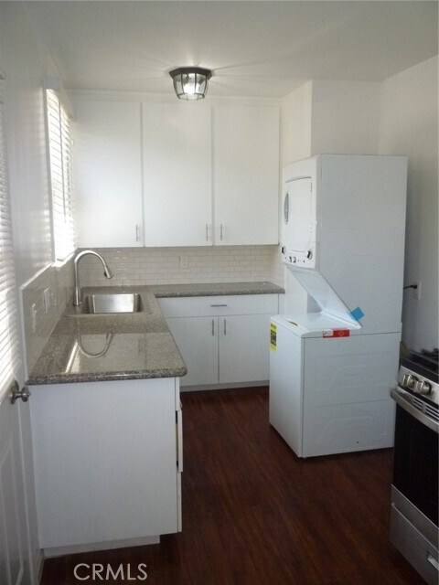 Foto del edificio - 15709 Brighton Ave