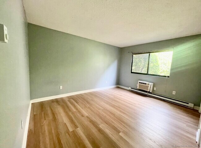 Foto del edificio - 2950 Madison Ave