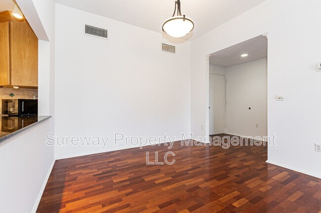 Foto del edificio - 1 Markham Rd