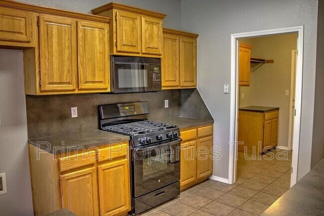 Foto del edificio - 10218 East 111th Pl S