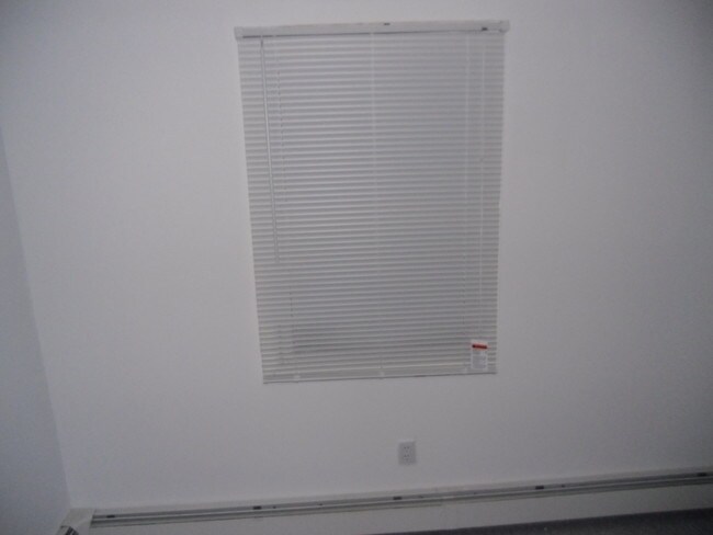 Foto del edificio - 31 Oaktree Dr