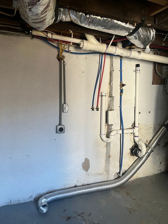 Foto del edificio - Beautifully renovated home in the desired Rivermont area!