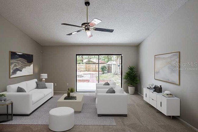 Building Photo - 1237 Silver Palm Dr