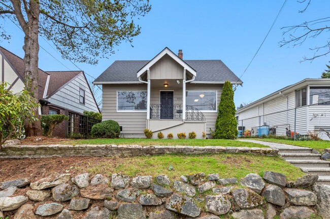 Building Photo - 3bd/1.75ba Seattle Home