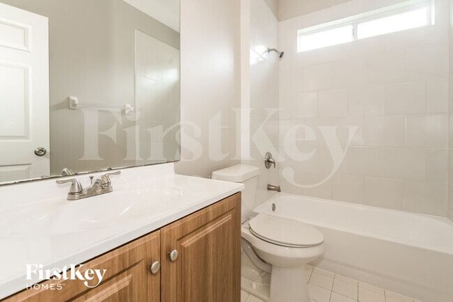 Foto del edificio - 1528 Walnut Creek Dr