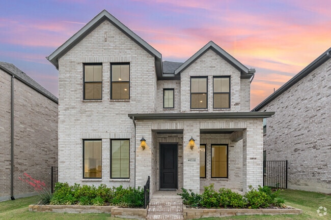 Building Photo - 9558 Hedge St