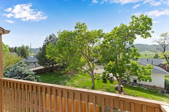 Foto del edificio - Cozy Condo in Convenient Location with Mou...