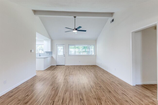 Building Photo - Spring Branch Stunner – Light, Bright & Ju...