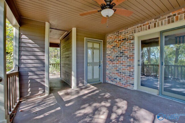 Foto del edificio - 3018 Live Oak Ln SW