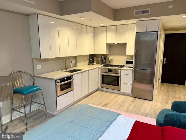 Foto del edificio - 1311 13th St NW