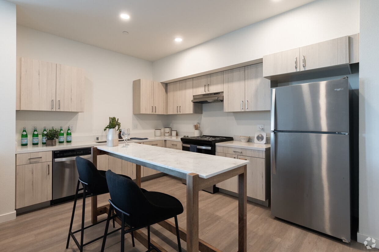 Blossoms at Brentwood 2255 Amber Ln Brentwood, CA Apartments for