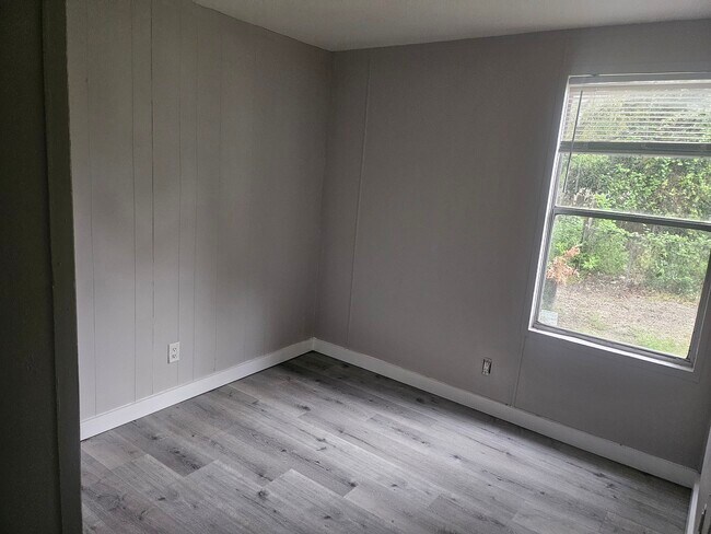 Foto del edificio - 8405 Vining St