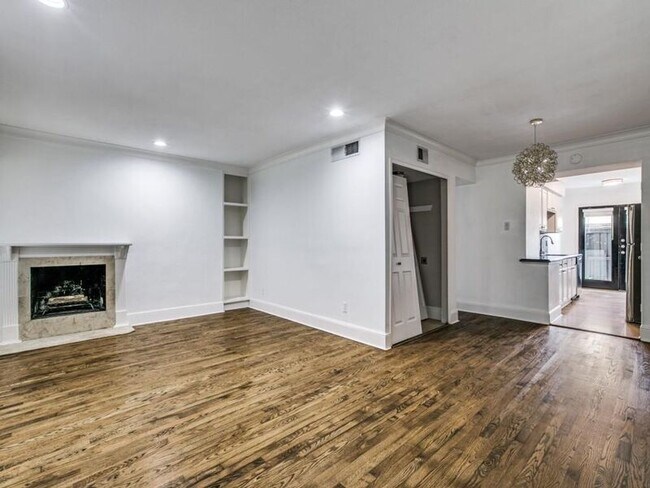 Foto del edificio - 7734 Meadow Rd