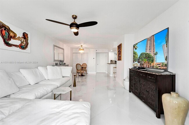 Building Photo - 770 Claughton Island Dr