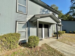 Building Photo - 5852 Aftonshire Dr