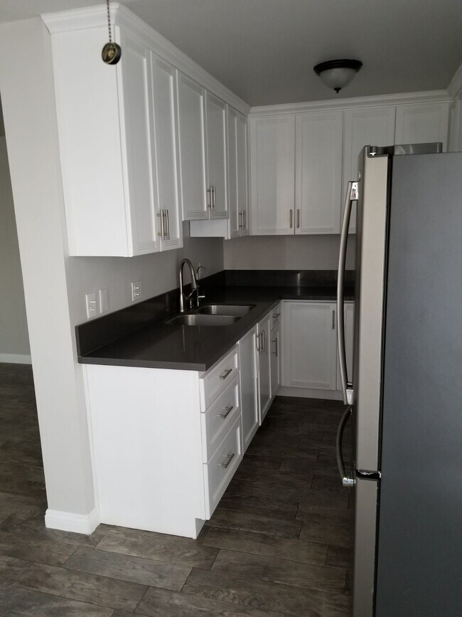 kitchen - 375 Atlantic Ave